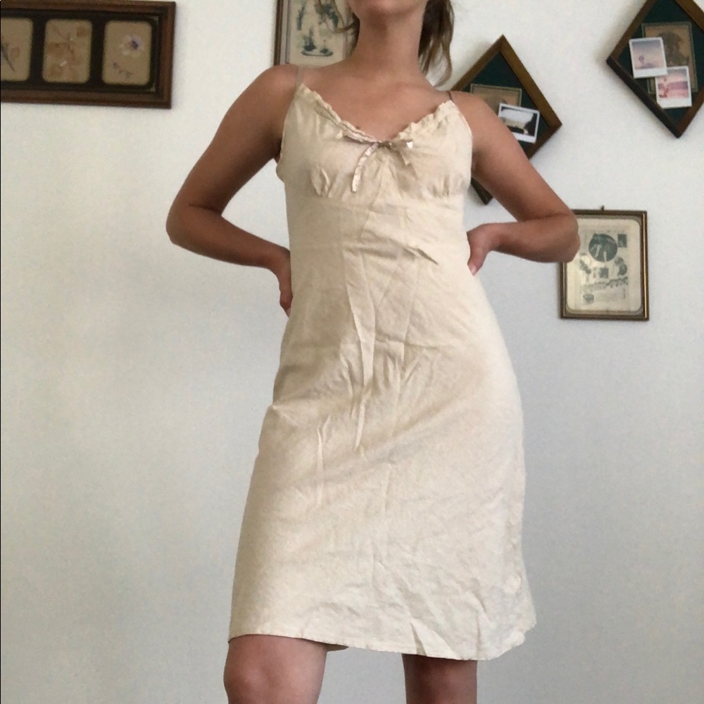 100% creme linen dress 🌻